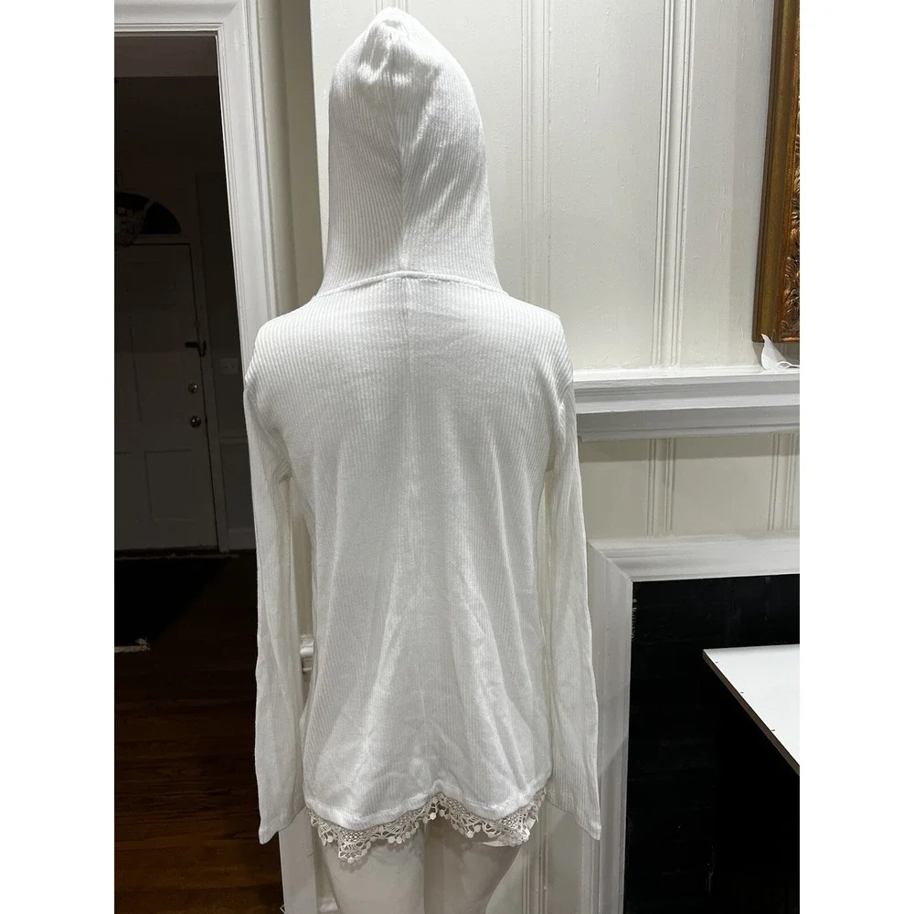 Staccato Womens Ribbed LS  'Lace Lined Hood'  with Hem Trim  Top Size Small